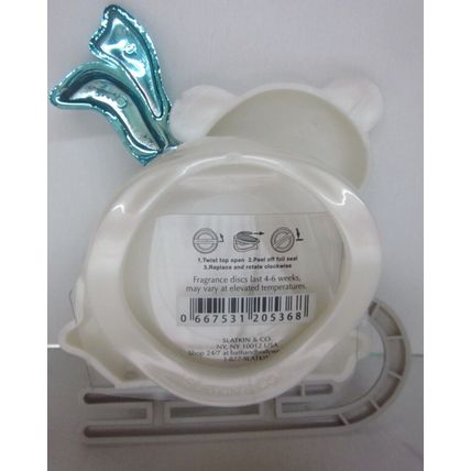 Bath & Body Works Scentportable Visor Clip blue scarf Polar Bear on sled