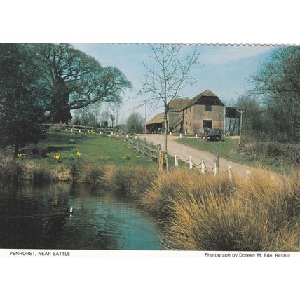 Penhurst near Battle Sussex Postcard unused crease