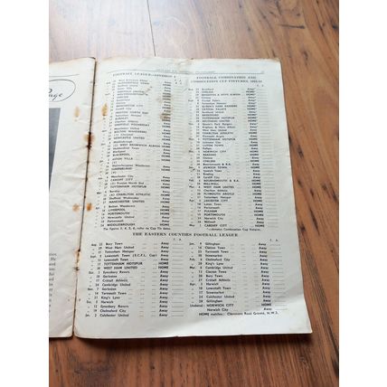 1953/54 Arsenal vs Huddersfield Town - Division 1 - 22/8/1953
