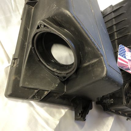 Volvo V70 S70 C70 XC70 Air Filter Cleaner Box intake Housing Turbo OEM 9445349