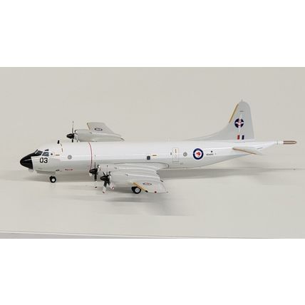 LOCKHEED P-3K ORION AF REG: NZ4203 WITH STAND - INFLIGHT 200 IFP3RNZAF12 1/200