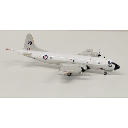 LOCKHEED P-3K ORION AF REG: NZ4203 WITH STAND - INFLIGHT 200 IFP3RNZAF12 1/200