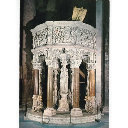 Pisa Il Duomo Pergamo Italy Postcard unused VGC