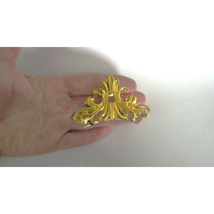 Medium bright gold triangle metal victorian style filigree hair claw clip fine
