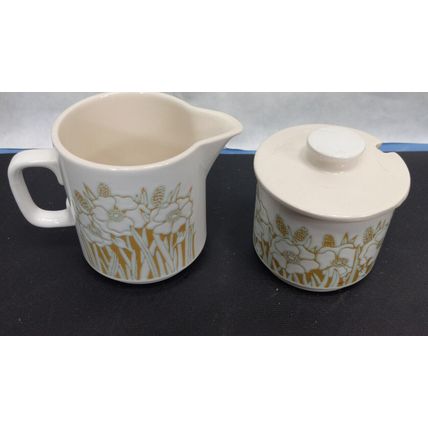 RARE Vintage 1977 Set Of 2 Large Creamer & Sugar Bowl Fleur Hornsea ENGLAND