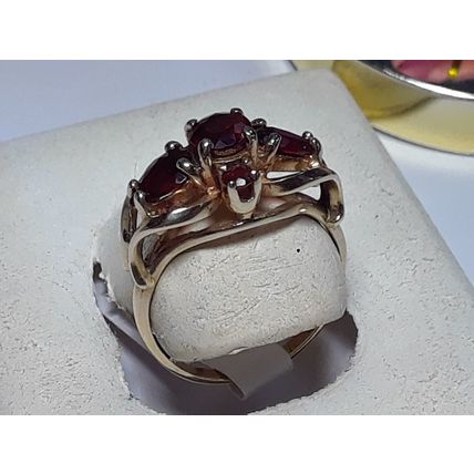 Estate 1.25ctw Pear &Rd Natural Garnet 10Kt Yellow Gold Vintage design Ring20399