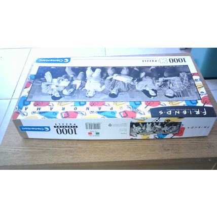 FRIENDS: The Television Series Panorama Jigsaw Puzzle (1000 Piece) Clementoni