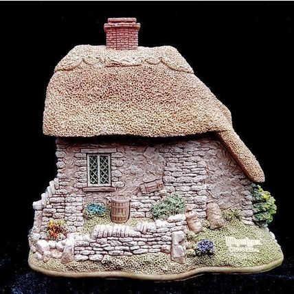 Lilliput Lane Calendar Thatched Cottage Collectable Vintage Ornament