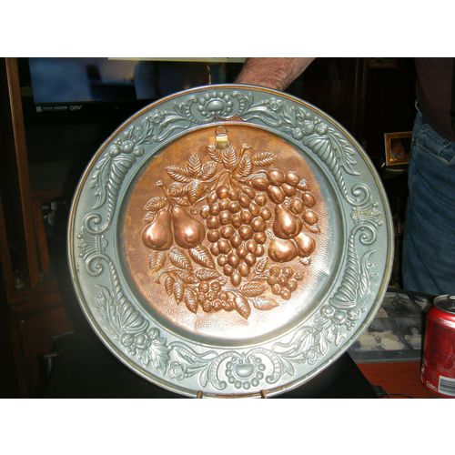 Vintage Mid Century Modern English Peerage Metal Fruit Medallion Plate