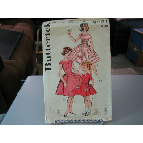 Butterick 9321 Girl's Dress Pattern - Size 7 Chest 25