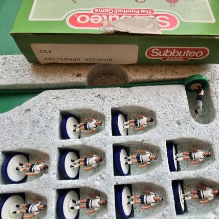 Subbuteo lw team ref Number 654 TOTTENHAM HOTSPUR COMPLETE SET Correct Box