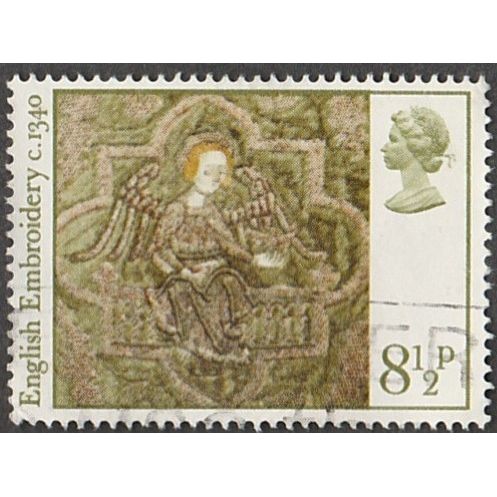 1976 Christmas. 8.1/2p Value. Angel With Crown. Very Fine Used