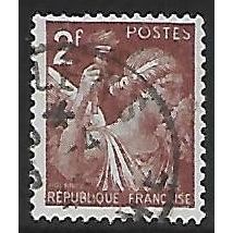 Mi 663: 2 Fr. brown Definitive Stamp: Iris