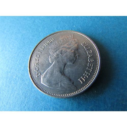 1980 QUEEN ELIZABETH II FIVE NEW PENCE - COIN - 2 FREE POST. AT
