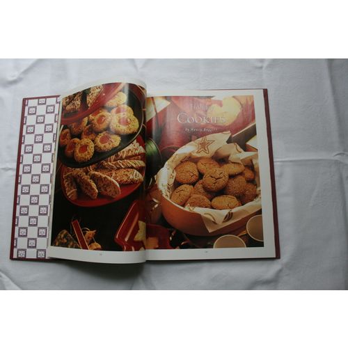 Celebrate! The Holiday Cookbook from Cooking Club of America, 2005, Near New