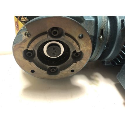 new SEW-EURODRIVE SAF37DT71D4 AC GEARMOTOR,19.89:1 RATIO,DFT71D4,K19,EY