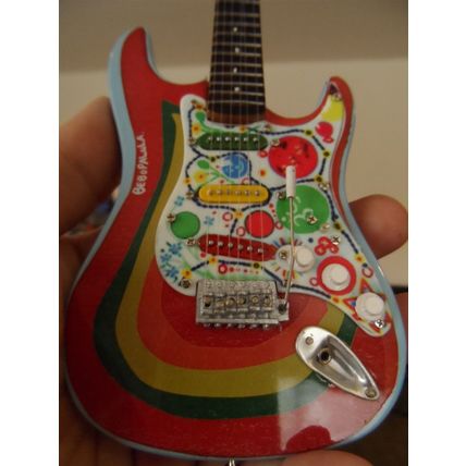 GEORGE HARRISON - Rocky Strat 1:4 Scale Replica Guitar ~Axe Heaven~