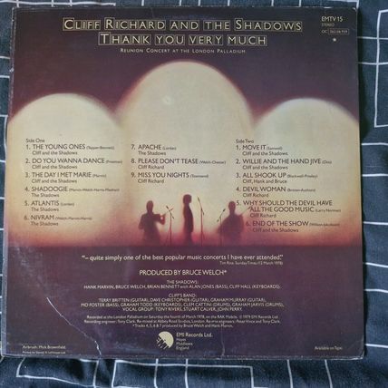 Cliff Richard And The Shadows – Thank You Very Much (EMTV15) 1979 (LP)
