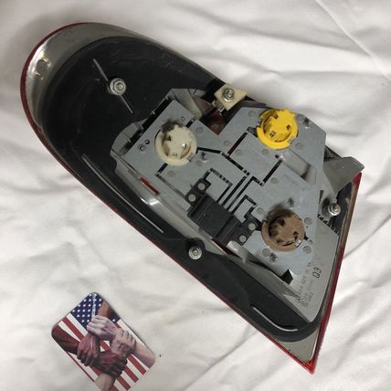 OEM Mercedes Benz Taillight Lens Assembly 2108203664 Passenger E320 E55 AMG E430