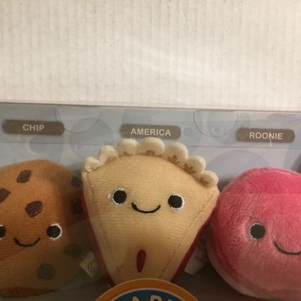 NEW Hallmark Happy Go Luckys Plush Dessert Dudes - Chip, America & Roonie