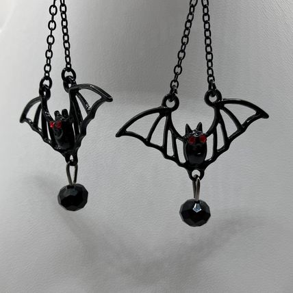 Halloween Earrings Gothic Black Bat Chain Earrings with Red Rhinestone Eyes #679