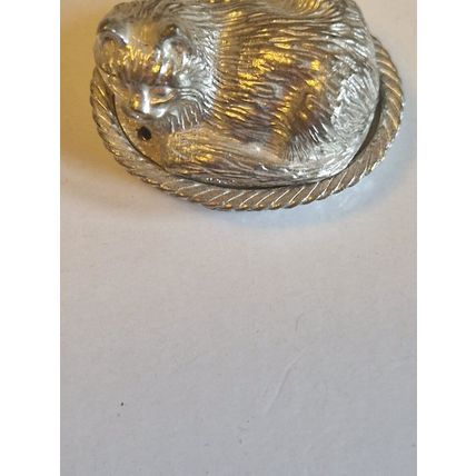 Vintage 1970's "Silver" Cat in basket Pill Box