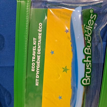 New Lot 6 CRAYOLA TOOTHBRUSH SET Brush Buddies Rinsing Cup Cap & Xtra Travel Kit