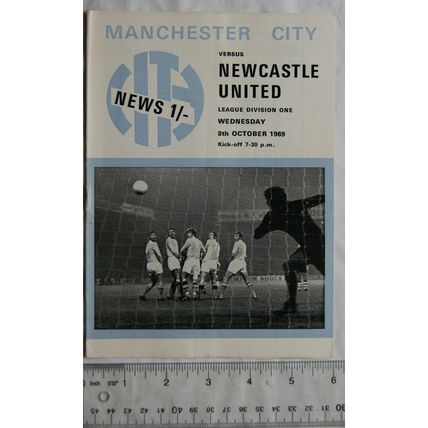 1969 programme Manchester City v. Newcastle United, 8/10