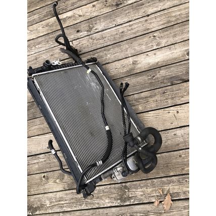 08-2012 Land Rover LR2 Radiator + Condenser LR039530 LR034171 OEM 3.2L + Extras!