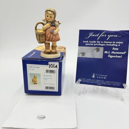 Hummel Goebel Do I Dare? #2248 Girl W/Basket Figurine Porcelain Germany Boxed