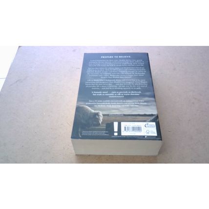 AMERICAN GODS. Neil Gaiman (TV Tie-In Paperback) 2015