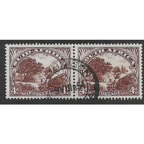 ZAF 1933 SE~TE PAIR 4d 'NATIVE KRAAL ' FINE USED (EBID61-758)