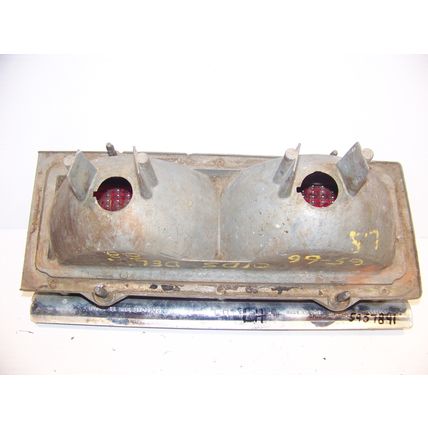 1965 1966 OLDSMOBILE DELTA 88 LH TAILLIGHT OEM #5957841