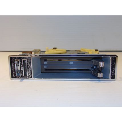 1972 International Truck Travelall Heater Controls OEM 7307227 7307334