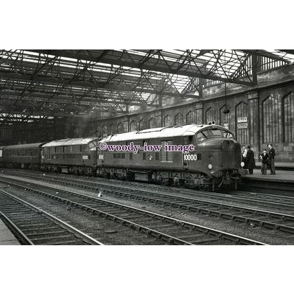 pu2747 - Cumbria - Engine Nos.1000 & 1001 at Carlisle Station - print 6x4