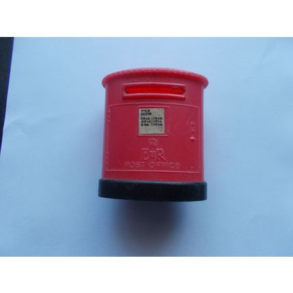 BERWICK RED LETTER BOX (09/01)