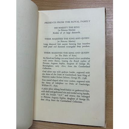 RARE 1934 THE MARRIAGE OF DUKE OF KENT LIST OF WEDDING GIFTS PAPERBACK BOOK (P2)