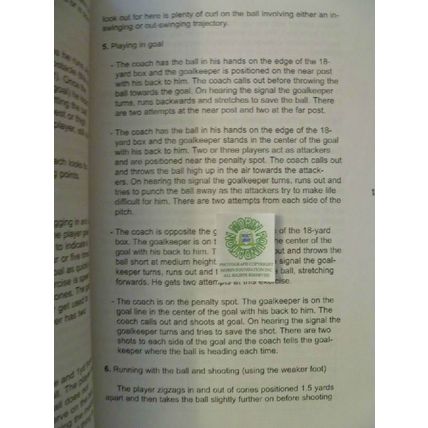 THE SPANISH SOCCER COACHING BIBLE HIGH SCHOOL & COLLEGE by L RUIZ English lang
