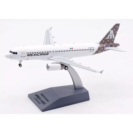 AIRBUS A320 MEXICANA REG: XA-RYS WITH STAND - INFLIGHT 200 IF320MX0323 1/200