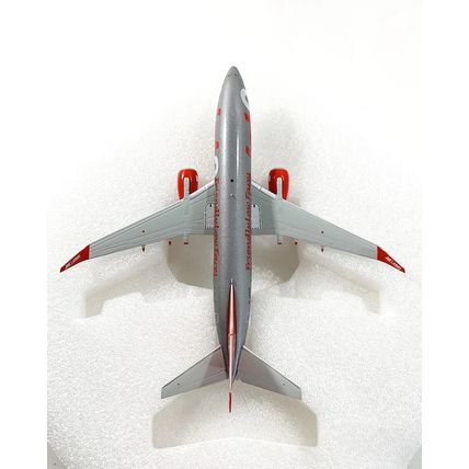 BOEING 737-300 JET2.COM REG: G-GDFG WITH STAND - GEMINI JETS G2EXS1264 1/200