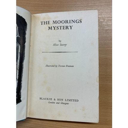 1955 1ST EDITION THE MOORINGS MYSTERY ALICE STERRY FICTION HARDBACK BOOK (P3)