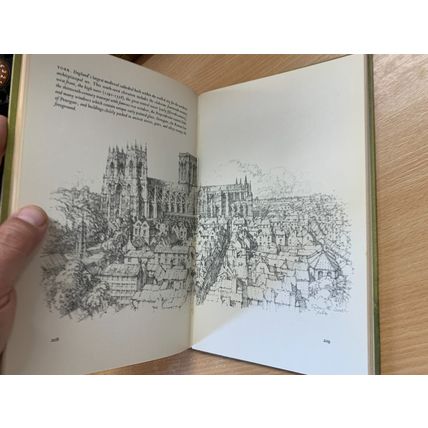 1954 1ST EDITION "ENGLAND EAST" SYDNEY R JONES ILLUSTRATED HARDBACK BOOK (P4)