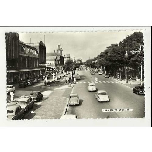 Lancashire SOUTHPORT Lord Street Postcard by Bamforth (43)