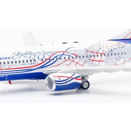 B737-75B BOEING HOUSE COLOURS REG: N1791B W/STAND - INFLIGHT200 IF737791B 1/200