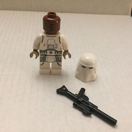 Official Star Wars Snow Trooper Lego Minifigure with Snow Trench
