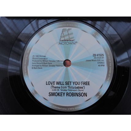 Smokey Robinson 1987 7" Vinyl Single One Heartbeat b/w Love Will Set You Free