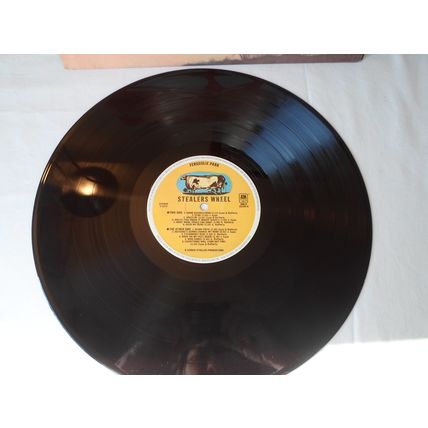 LP. 1973.STEALERS WHEEL.FERGUSLIE PARK,AM LH68209. LYRIC INNER.TRAN RED VINYL.NM