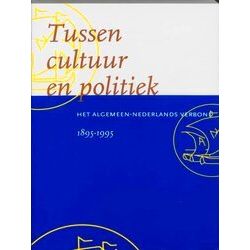 Tussen Cultuur En Politiek