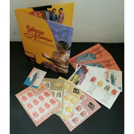 Malaysia's Fashion Heritage 2002 Costume Baba Nyonya FDC (folder set) MNH *rare