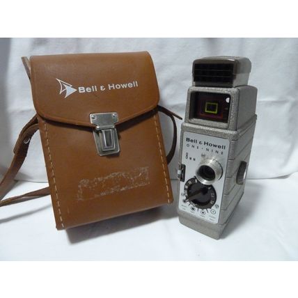 Bell & Howell One-Nine 8mm Camera, Vintage w/Case*